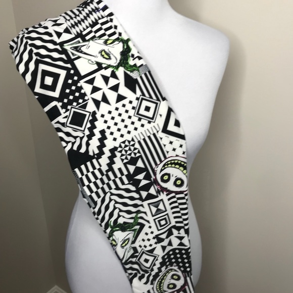 LuLaRoe TC nightmare B 4 Christmas leggings NWTs - Picture 1 of 6